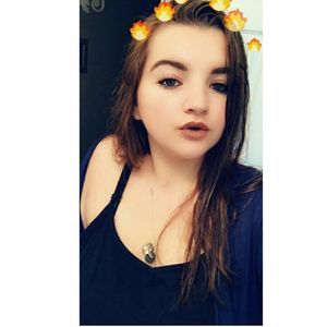 Meet your Posher, Alexis